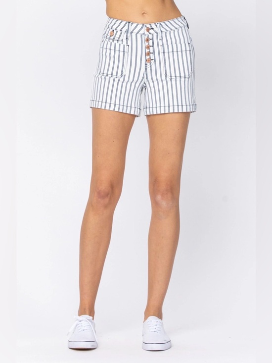 Judy Blue Pants - Judy Blue Striped High-Waisted Shorts
Size 2X
